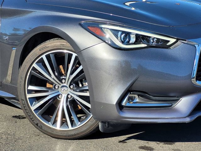 Used 2018 INFINITI Q60 2.0t w/ Moonroof Package image 3