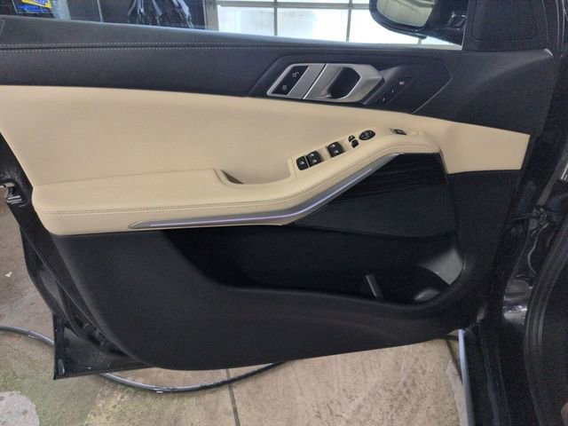 Used 2020 BMW X5 sDrive40i w/ Premium Package image 14