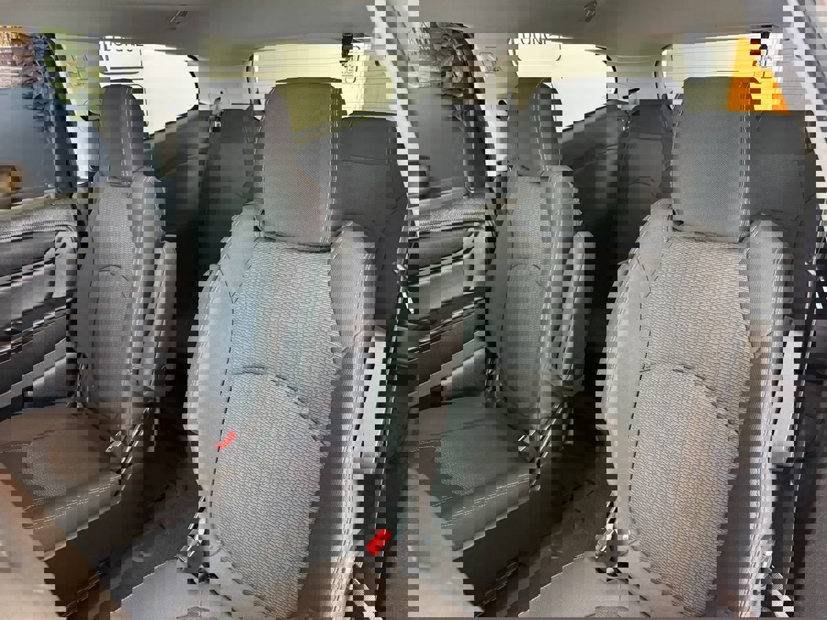 Used 2015 Chevrolet Traverse LT w/ Style and Technology Package image 45