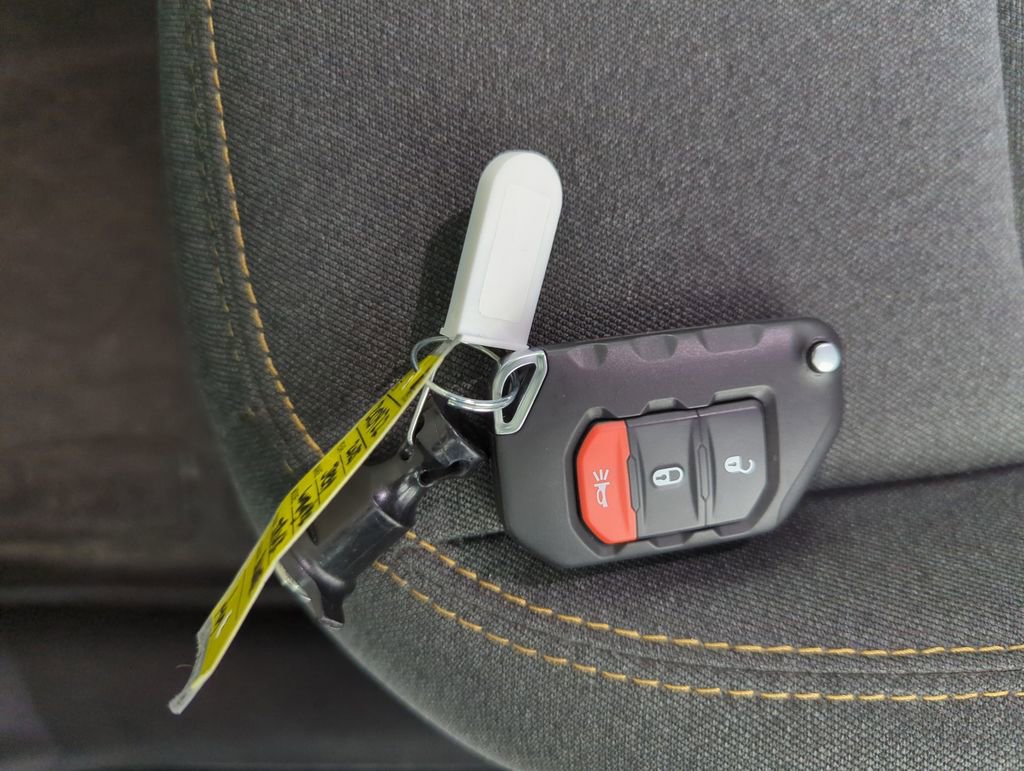 Used 2025 Jeep Wrangler Sport image 23