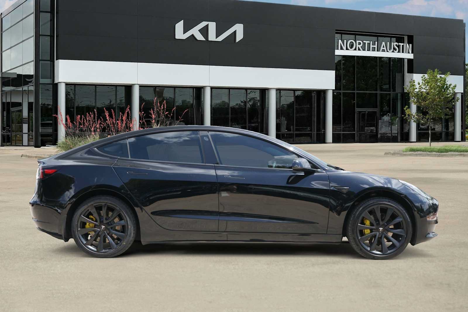 Used 2019 Tesla Model 3 Long Range RWD image 11