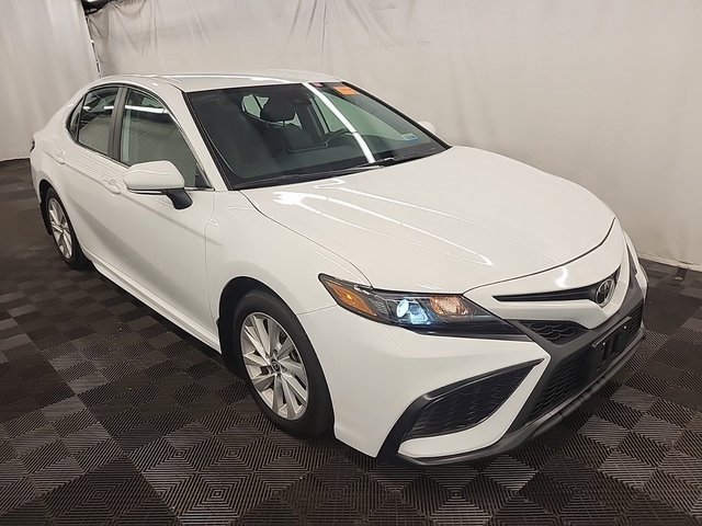 Used 2024 Toyota Camry SE