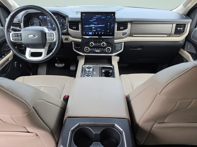 Used 2024 Ford Expedition Max Limited AWD/4WD image 16
