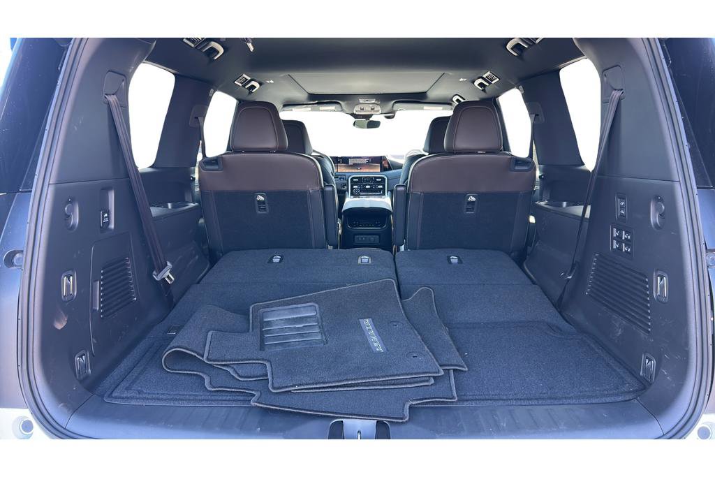 Used 2025 Nissan Armada Platinum Reserve AWD/4WD image 10