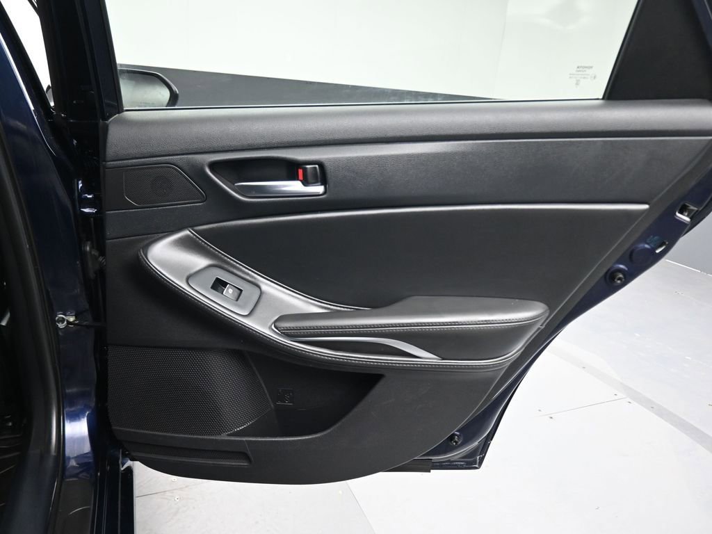 Used 2022 Toyota Avalon XLE w/ Moonroof Package image 34