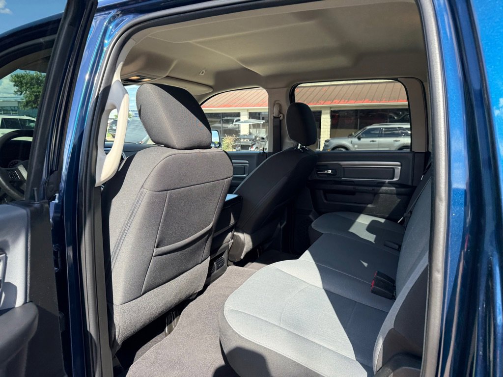 Used 2021 RAM 1500 Classic SLT image 18