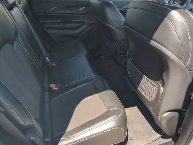 Used 2023 Jeep Grand Cherokee Altitude AWD/4WD image 24