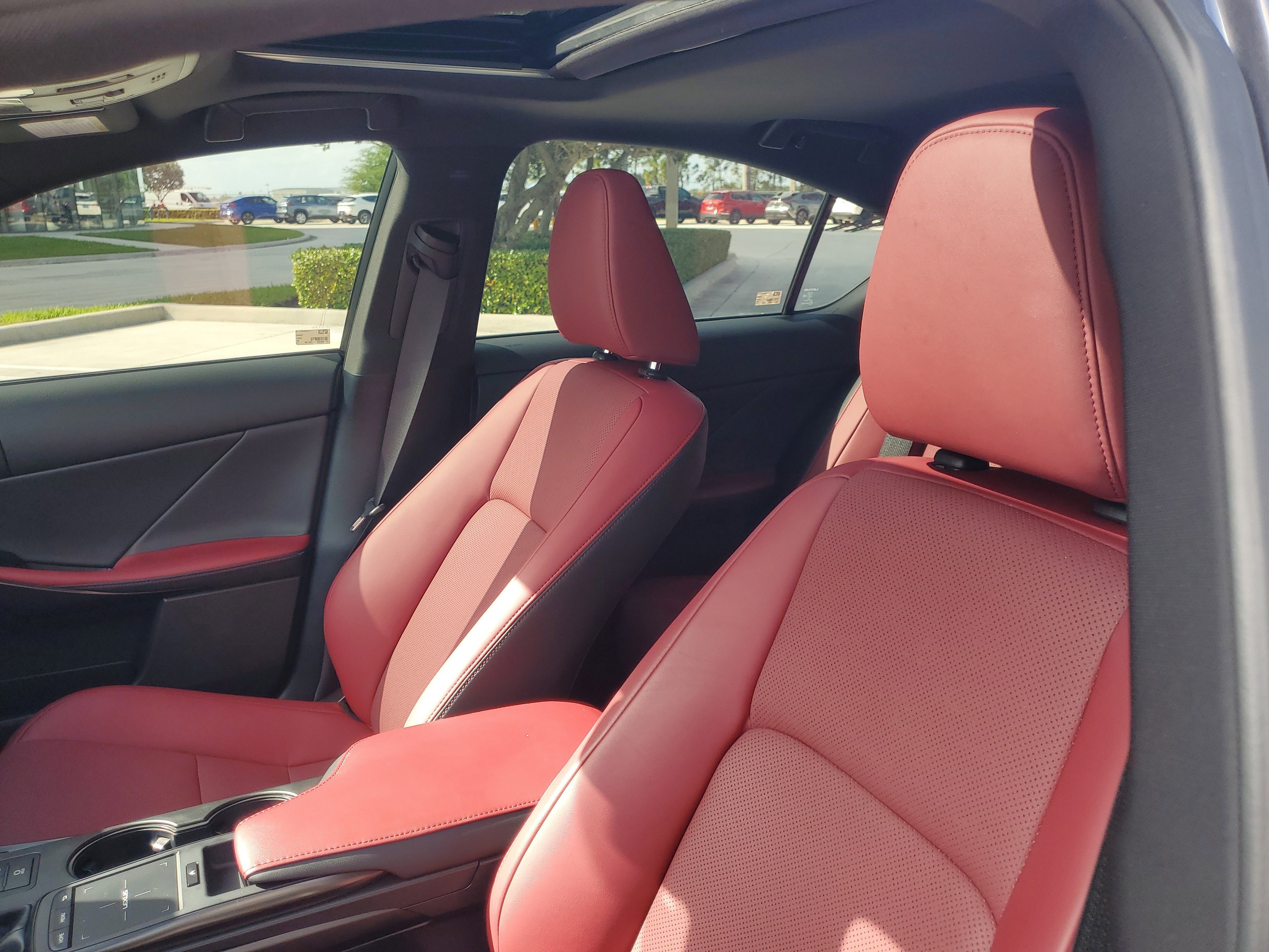 Used 2025 Lexus IS 300 w/ Comfort Package image 21