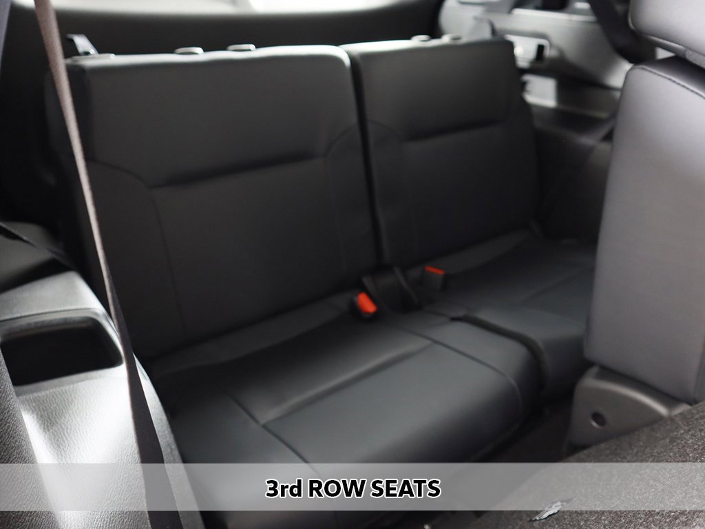 New 2025 Mitsubishi Outlander SE image 9