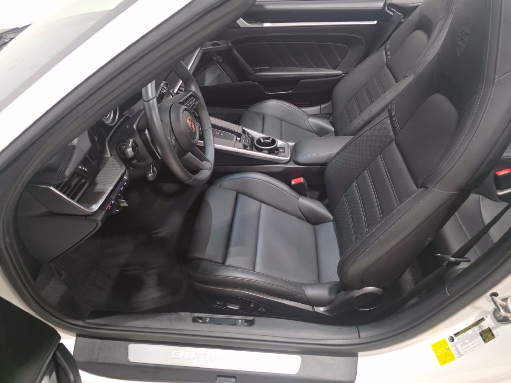 Certified 2025 Porsche 911 Turbo S AWD/4WD image 5