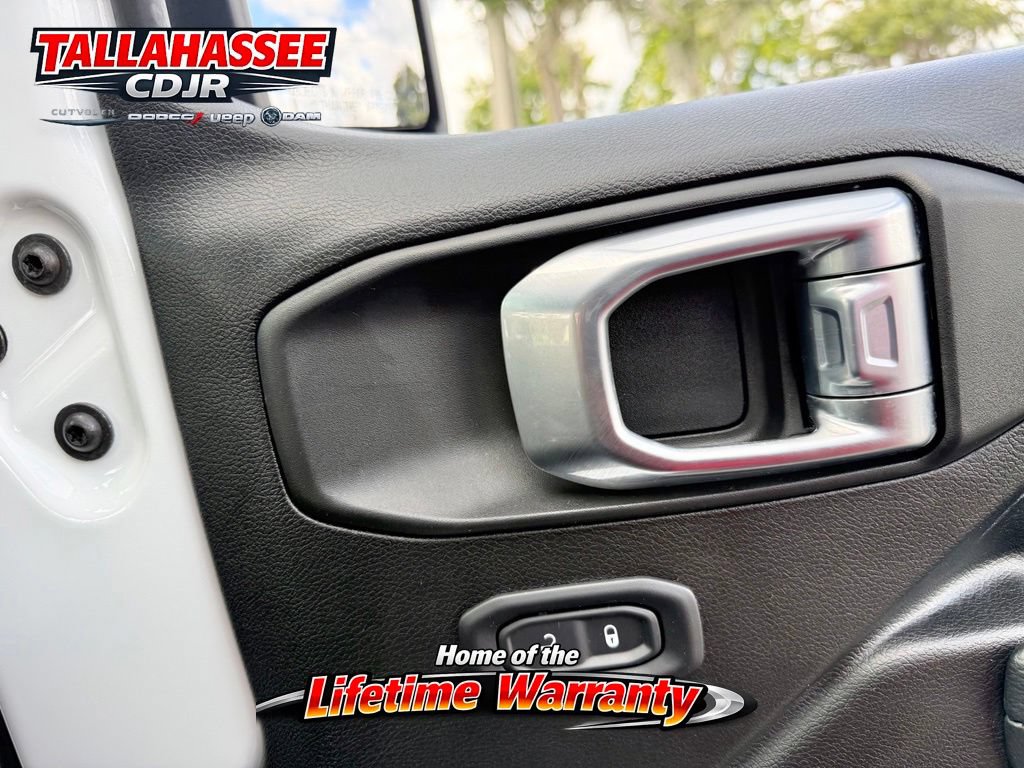 Used 2022 Jeep Wrangler Sport AWD/4WD image 29