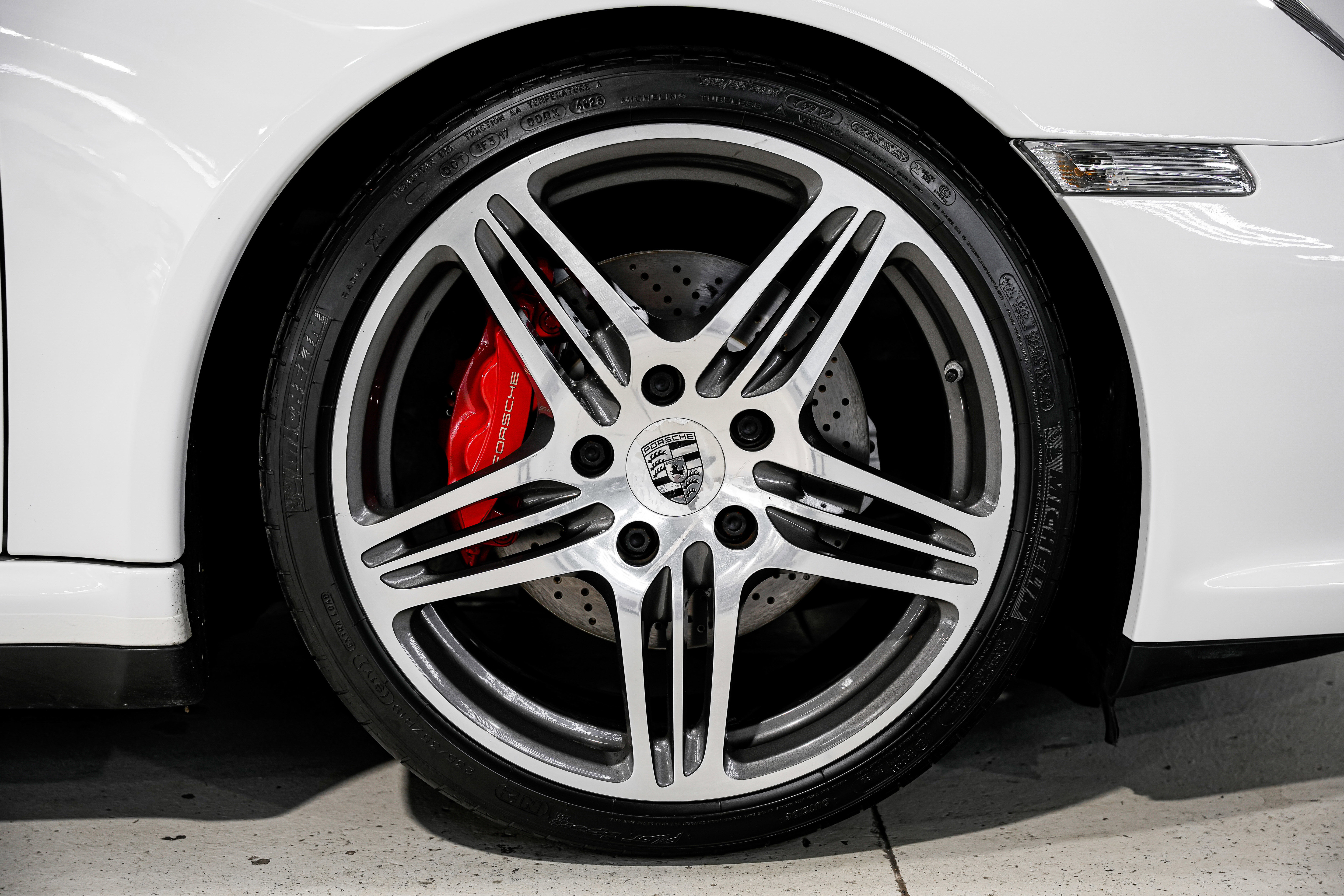 Used 2009 Porsche 911 Carrera 4 image 47