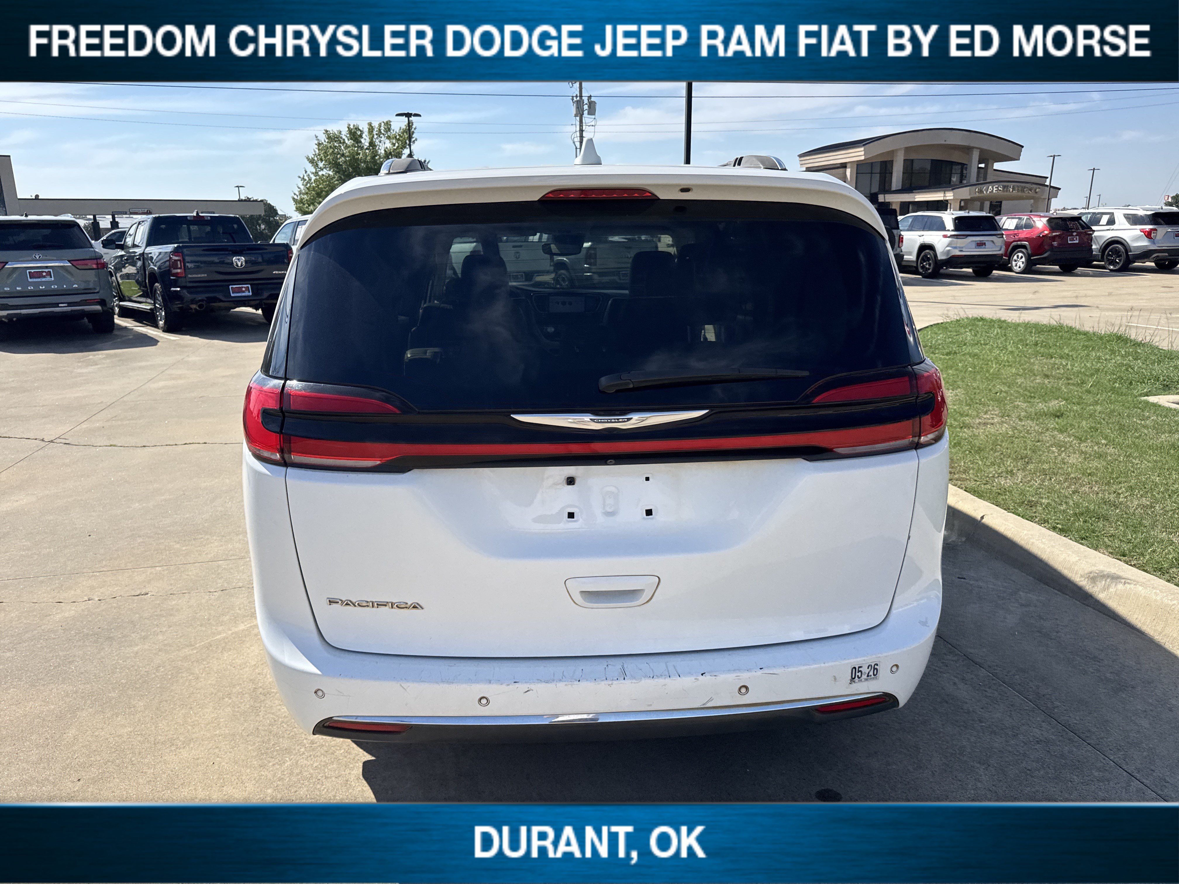 Certified 2021 Chrysler Pacifica Touring-L FWD image 5