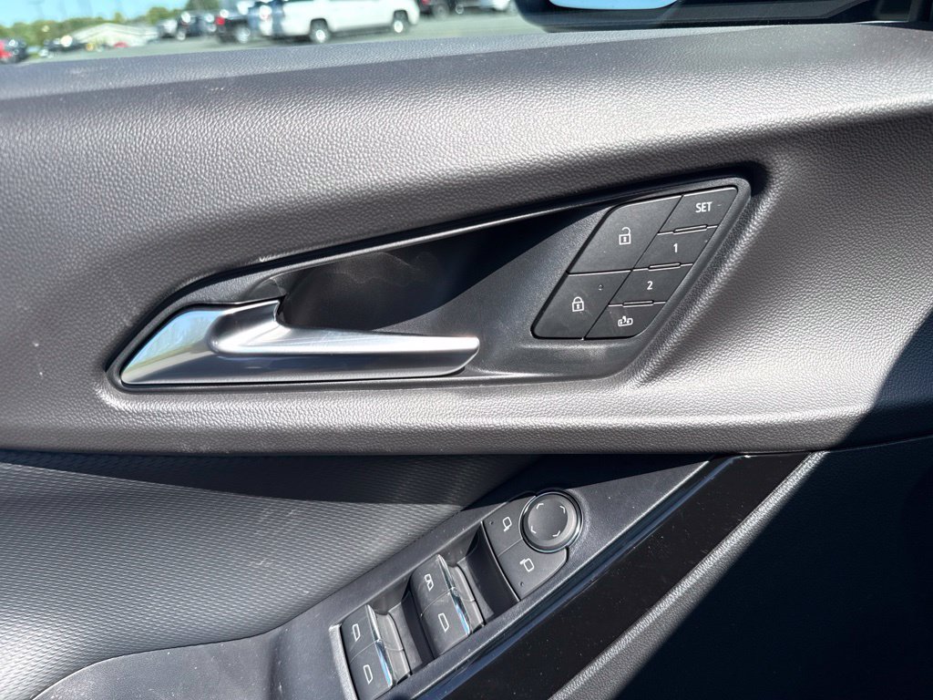 New 2027 Chevrolet Equinox RS w/ Safety and Technology Package AWD/4WD image 29