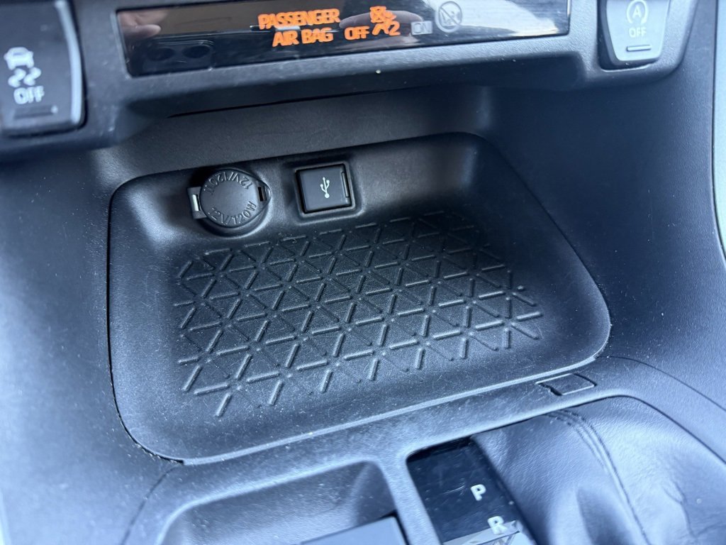 Used 2022 Toyota RAV4 XLE image 12