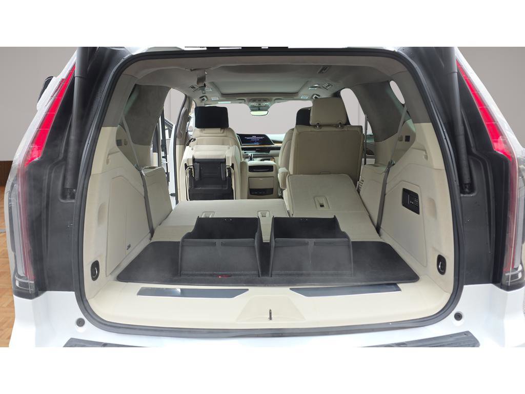 Certified 2024 Cadillac Escalade Sport Platinum w/ Heavy-Duty Trailer Package image 29