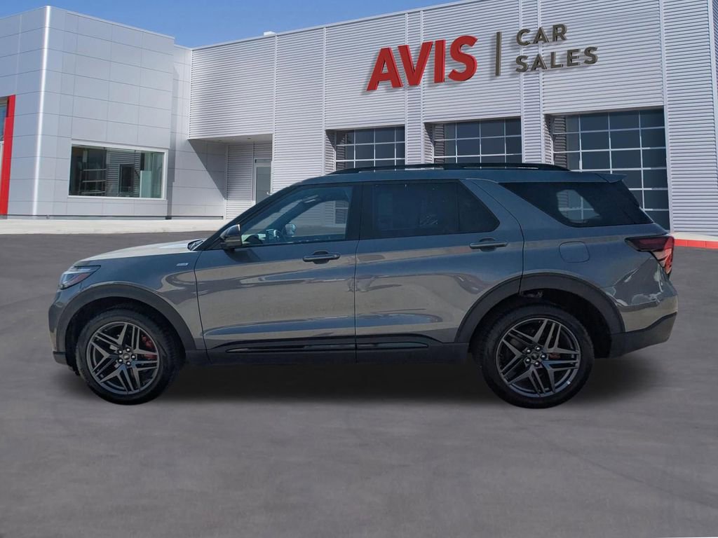 Used 2025 Ford Explorer ST-Line w/ ST-Line Street Pack image 10