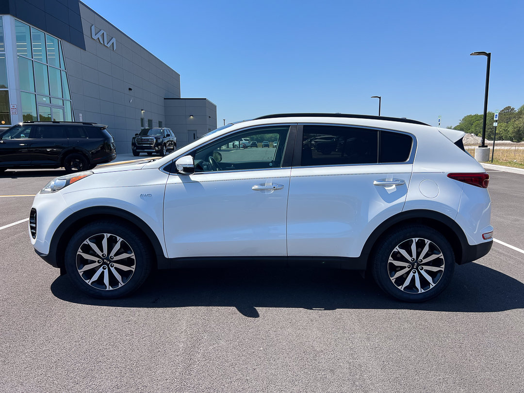 Used 2019 Kia Sportage EX w/ EX Premium Package AWD/4WD image 2
