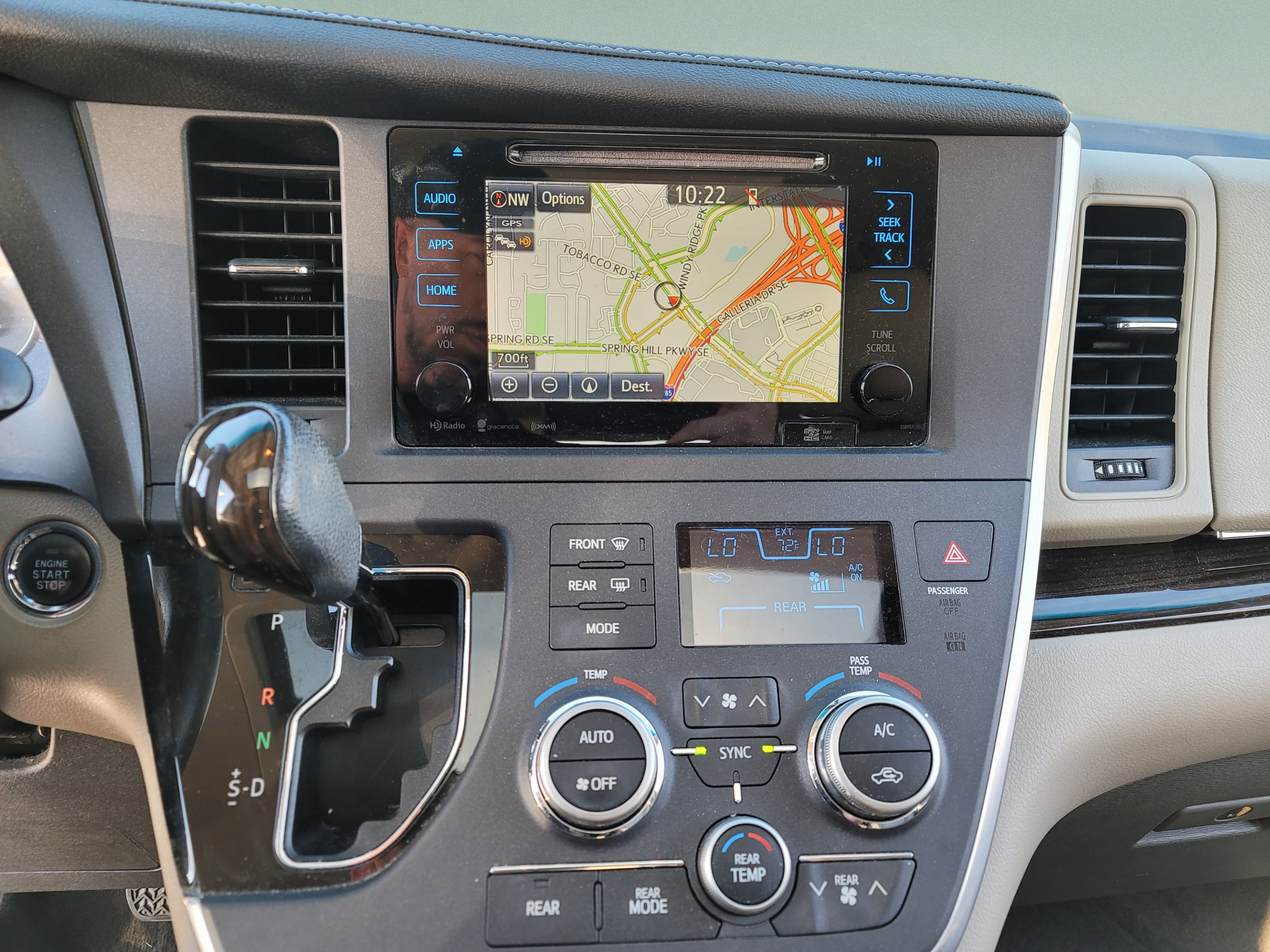 Used 2017 Toyota Sienna XLE FWD image 14
