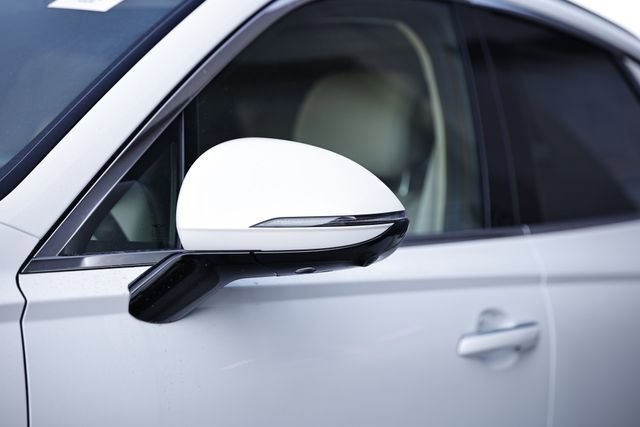 New 2026 Genesis GV70 2.5T Advanced image 11