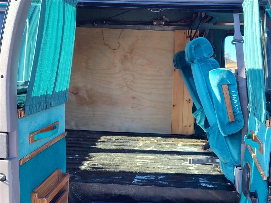 Used 1994 Dodge B2500 image 14