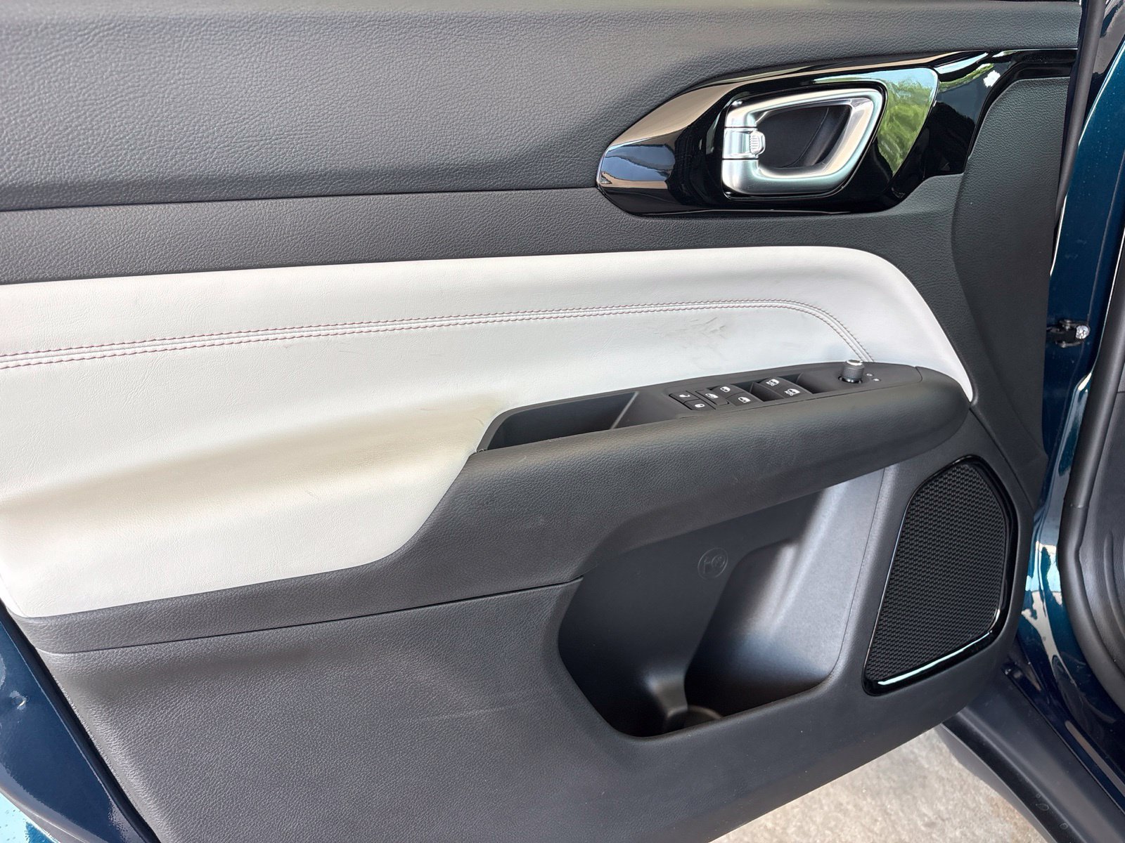 New 2026 Jeep Compass Limited AWD/4WD image 10