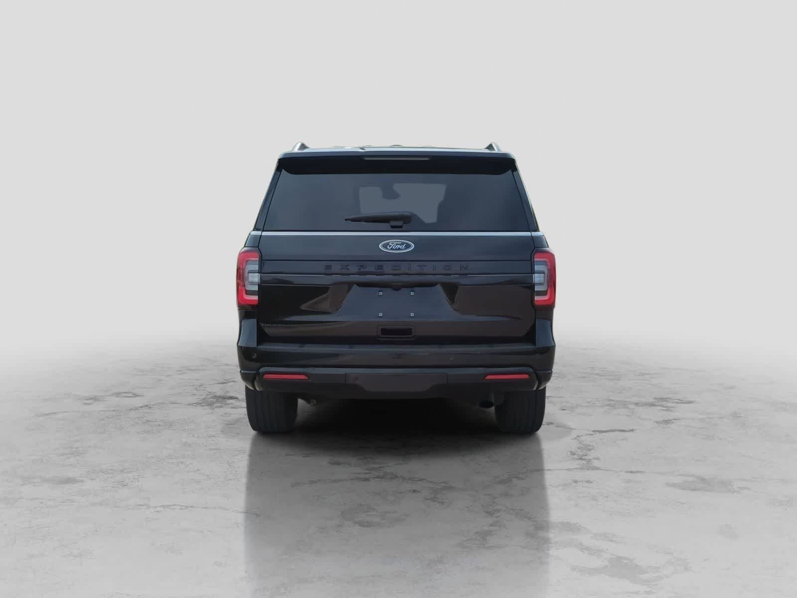 Used 2024 Ford Expedition Limited AWD/4WD image 7