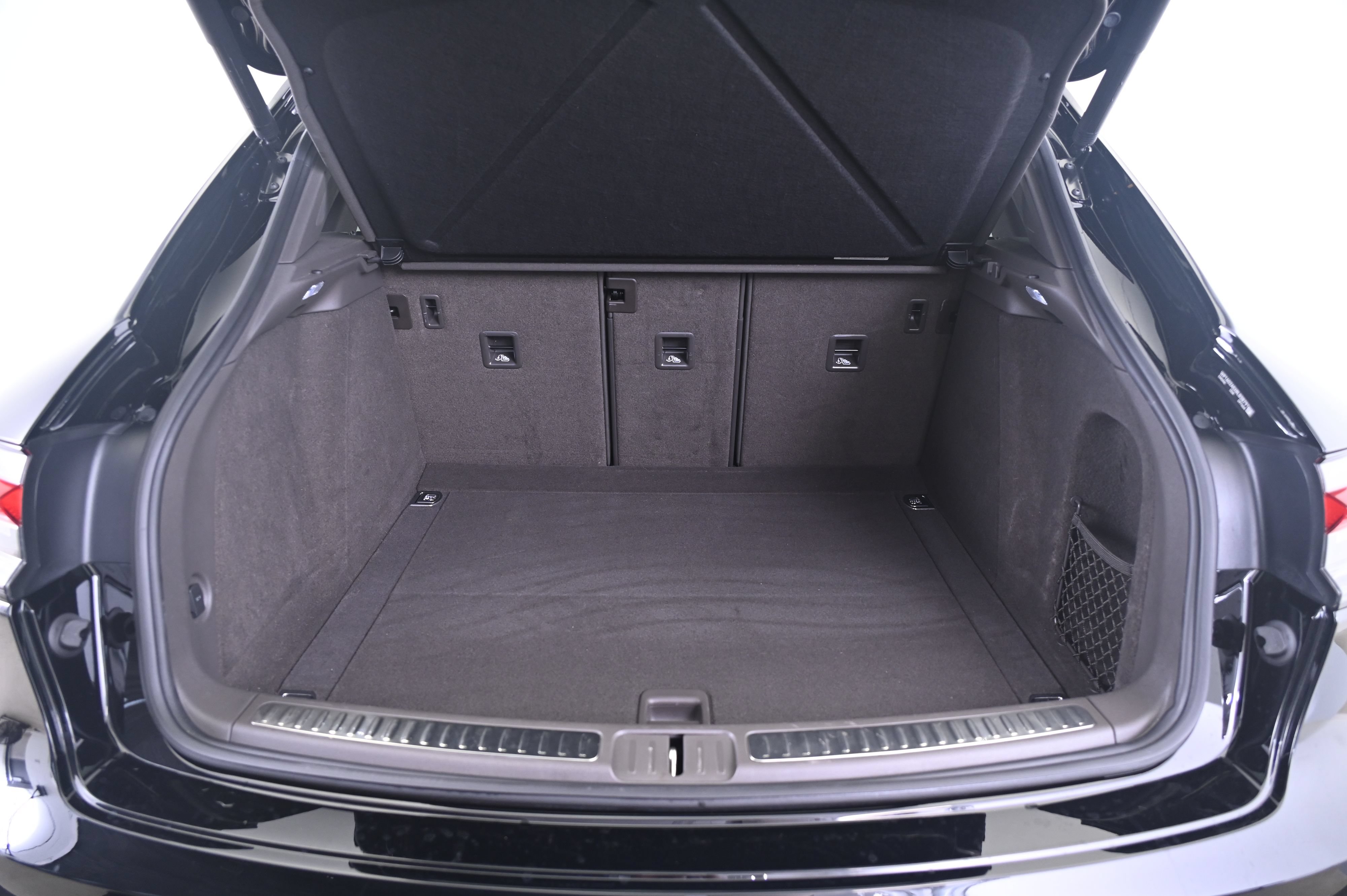 Certified 2024 Porsche Macan S AWD/4WD image 15