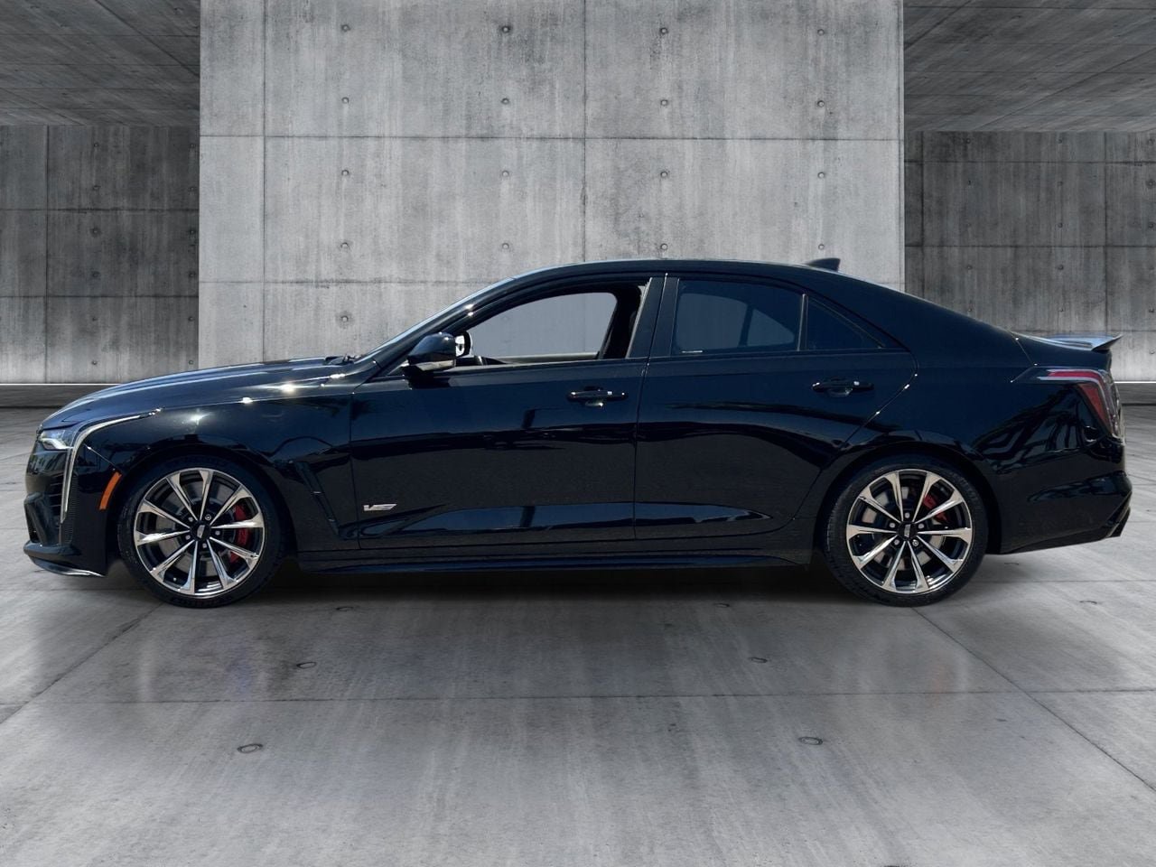 Used 2022 Cadillac CT4 V Blackwing w/ Driver Assist Package RWD image 2