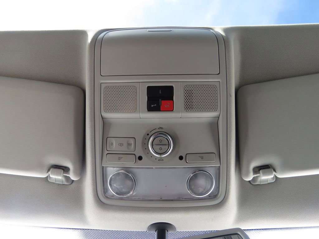 Used 2016 Volkswagen Tiguan SE image 26