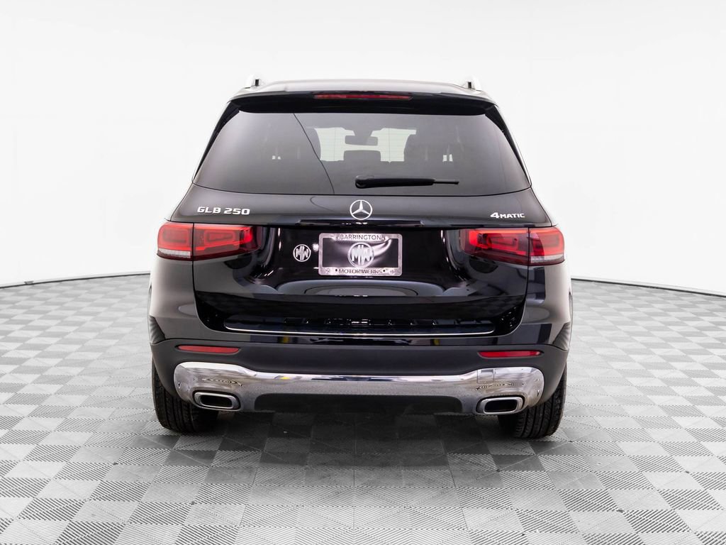 Used 2023 Mercedes-Benz GLB 250 4MATIC image 4