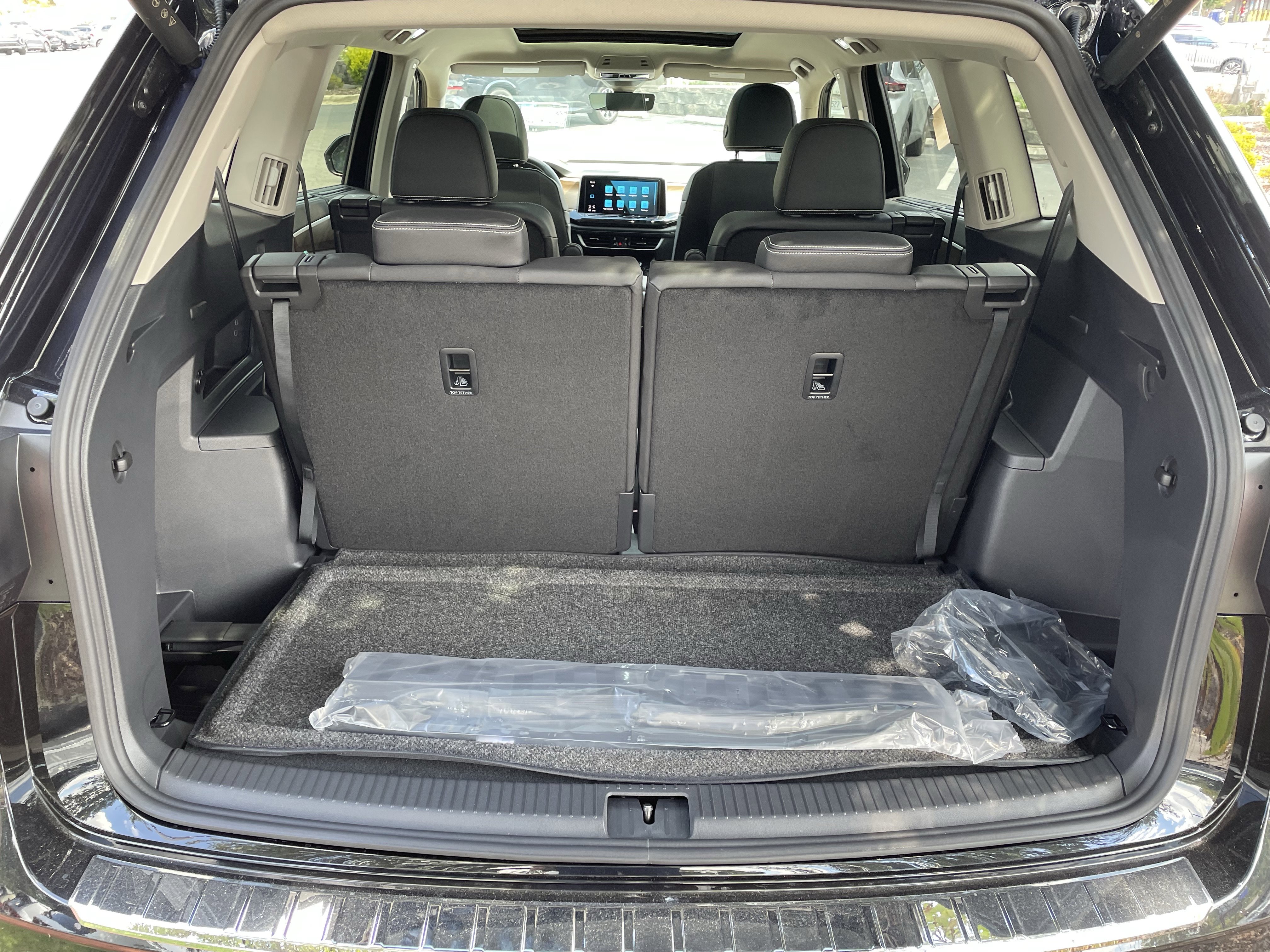 New 2026 Volkswagen Atlas SE image 9