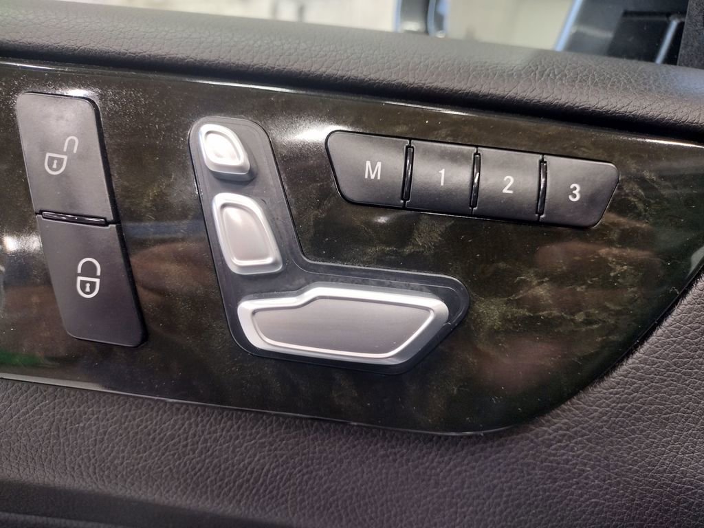 Used 2019 Mercedes-Benz GLS 450 4MATIC image 24