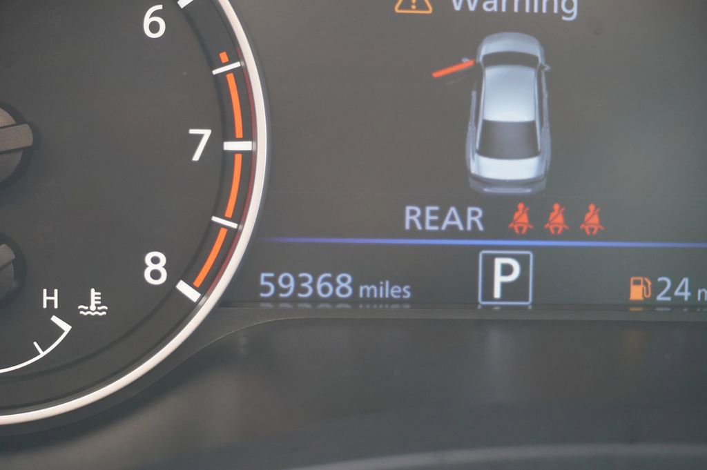Used 2024 Nissan Altima 2.5 SV FWD image 9