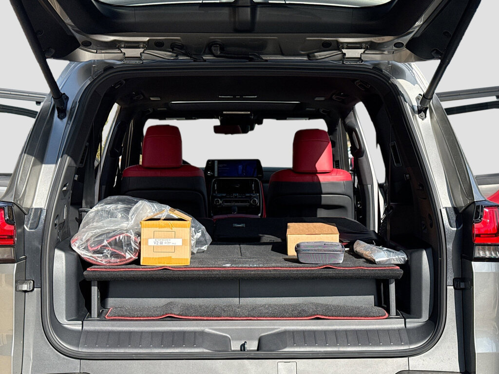 New 2025 Lexus LX 700h F Sport image 7