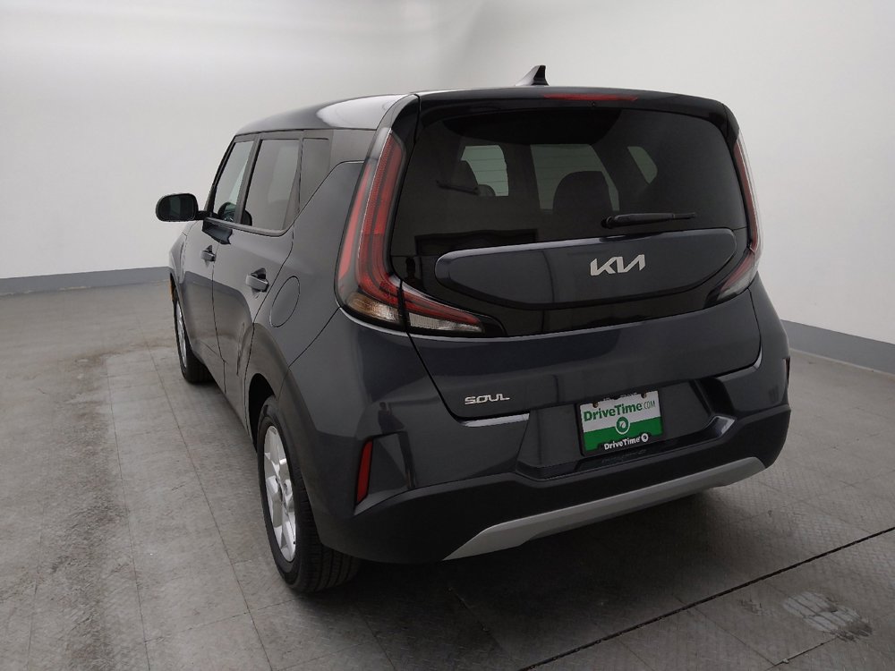 Used 2024 Kia Soul LX w/ LX Technology Package image 5