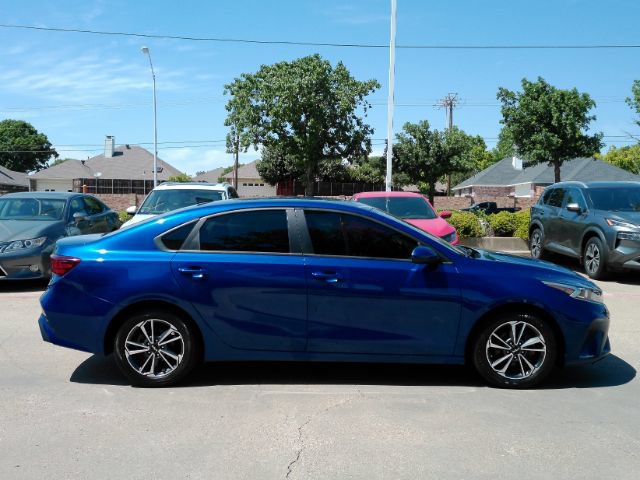 Used 2023 Kia Forte LXS FWD image 5