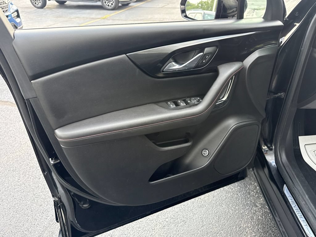 Used 2021 Chevrolet Blazer RS w/ Driver Confidence II Package FWD image 29