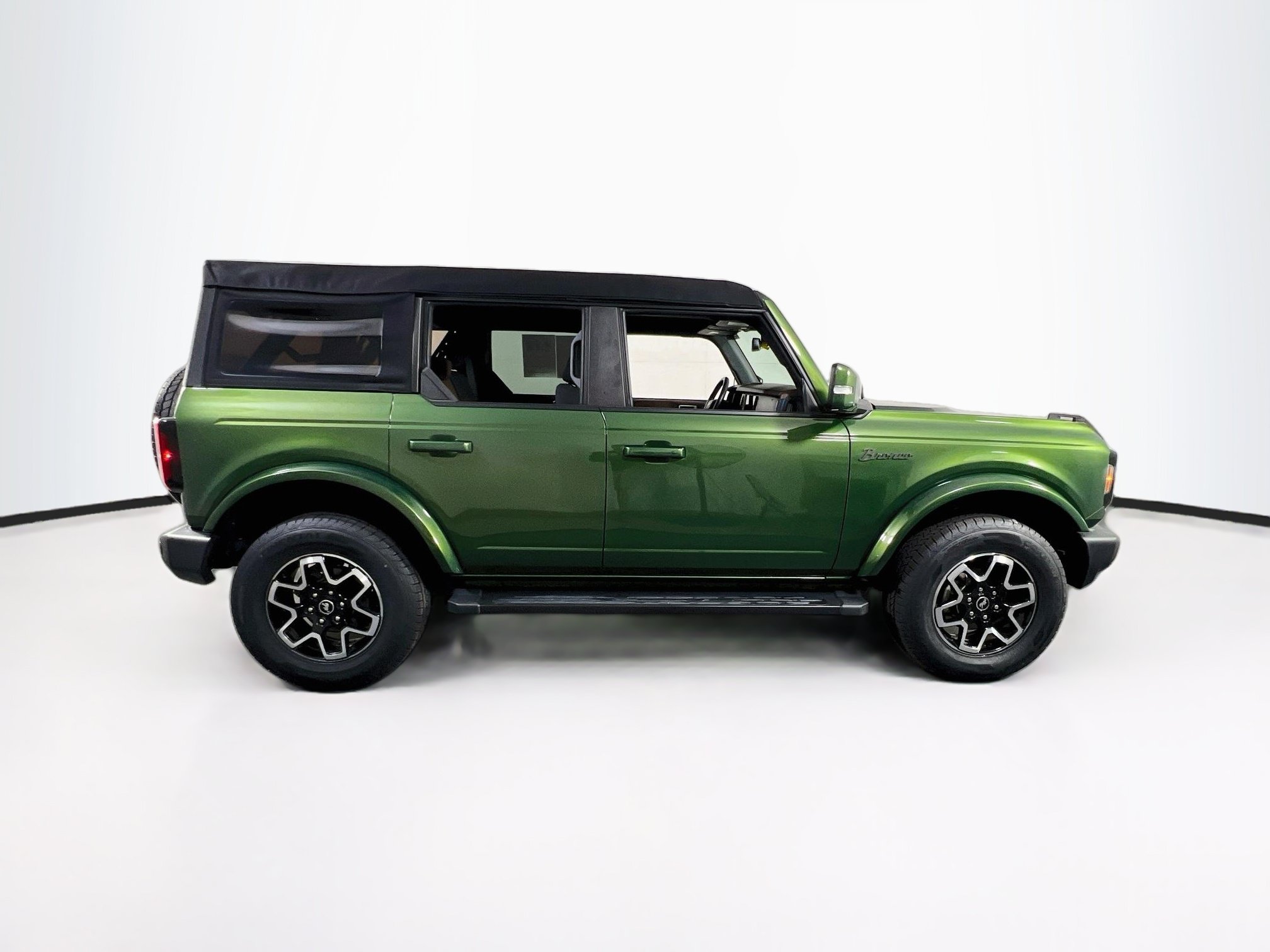 Used 2023 Ford Bronco Outer Banks AWD/4WD image 4