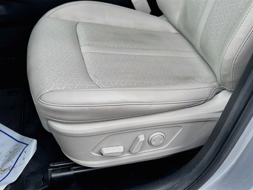 Certified 2022 Kia Sorento S FWD image 22