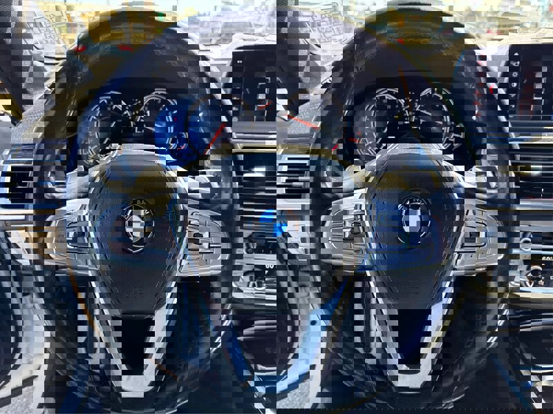 Used 2019 BMW 740i w/ M Sport Package image 42