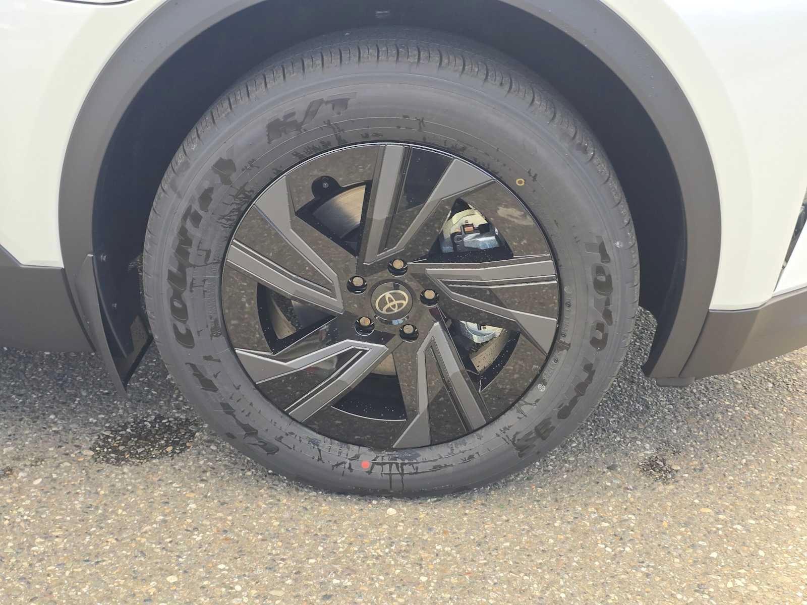 New 2026 Toyota C-HR AWD/4WD image 9
