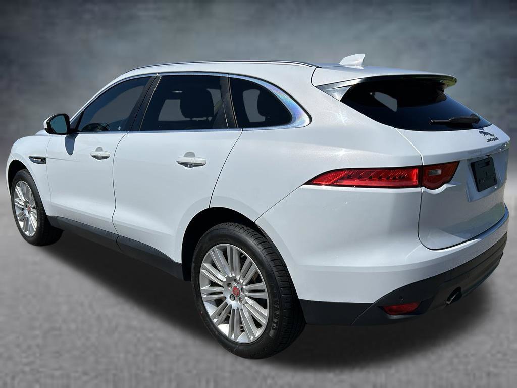 Used 2019 Jaguar F-PACE Premium AWD/4WD image 4