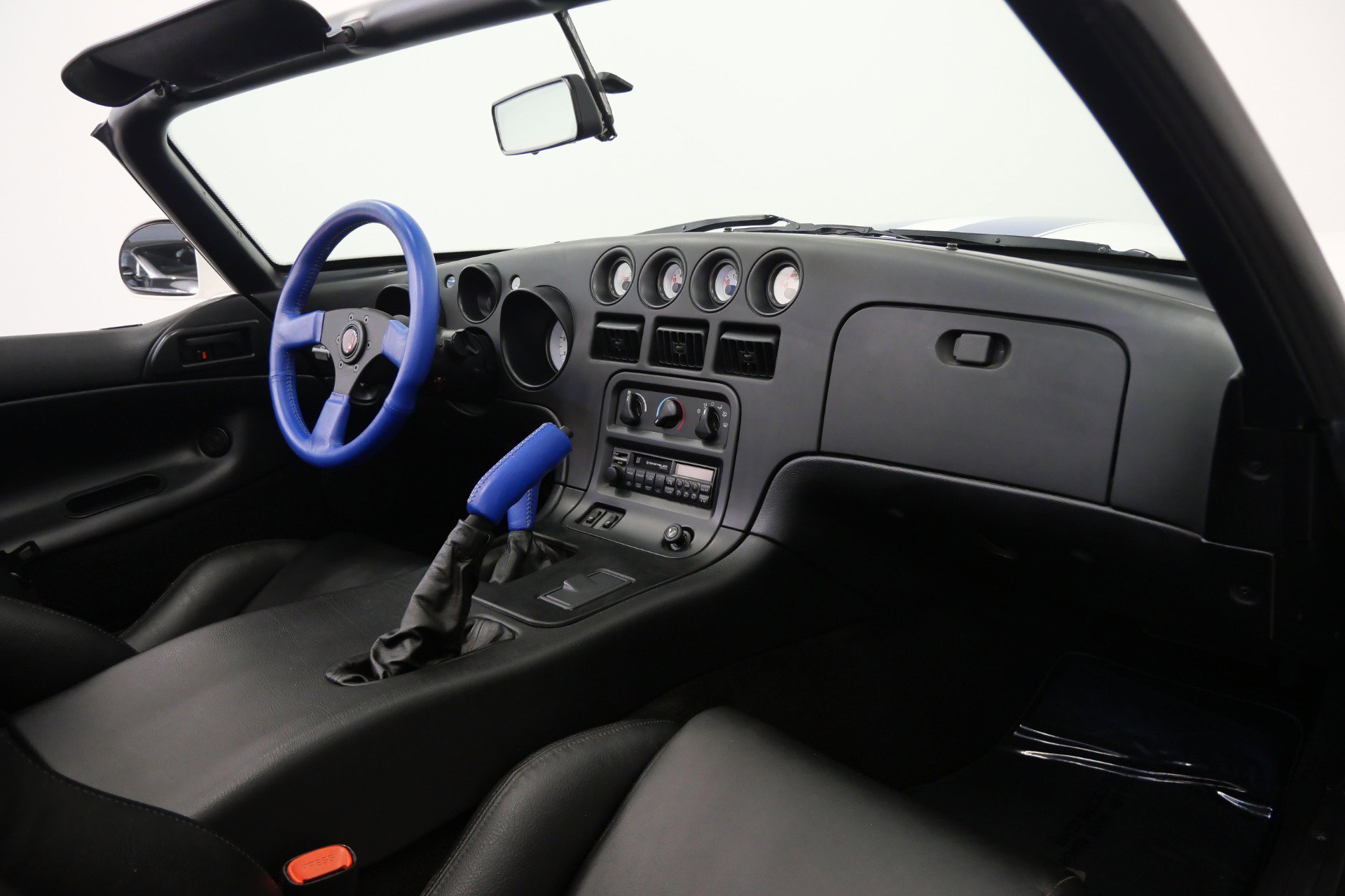 Used 1996 Dodge Viper RT/10 RWD image 14