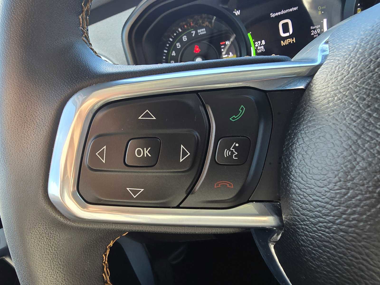 Used 2024 Jeep Wrangler Sahara image 33