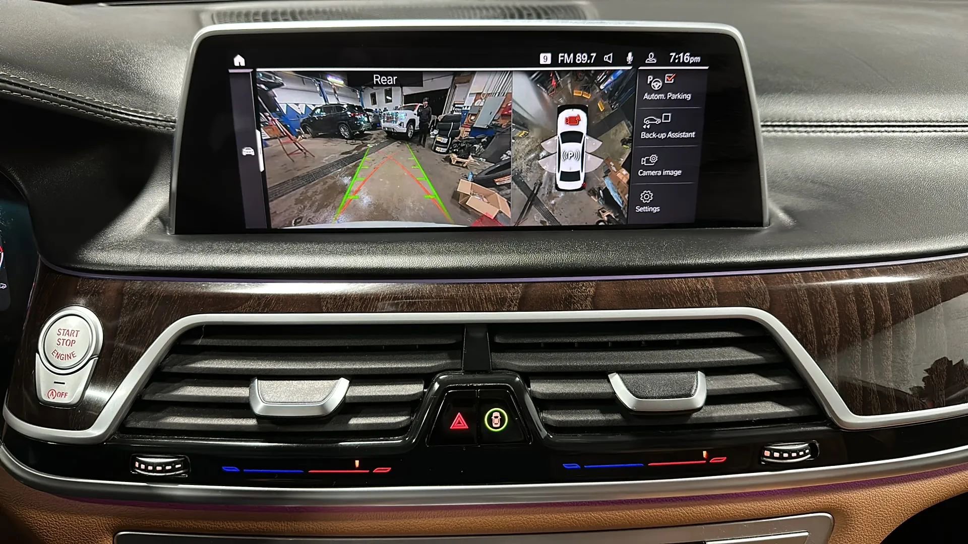 Used 2020 BMW 750i xDrive w/ Executive Package image 26