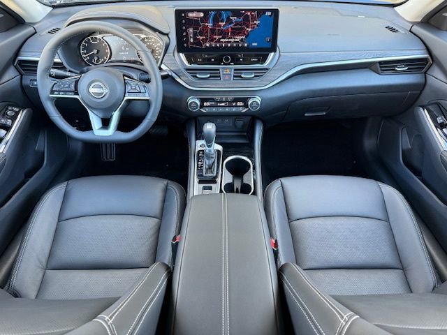 New 2025 Nissan Altima 2.5 SL AWD/4WD image 17