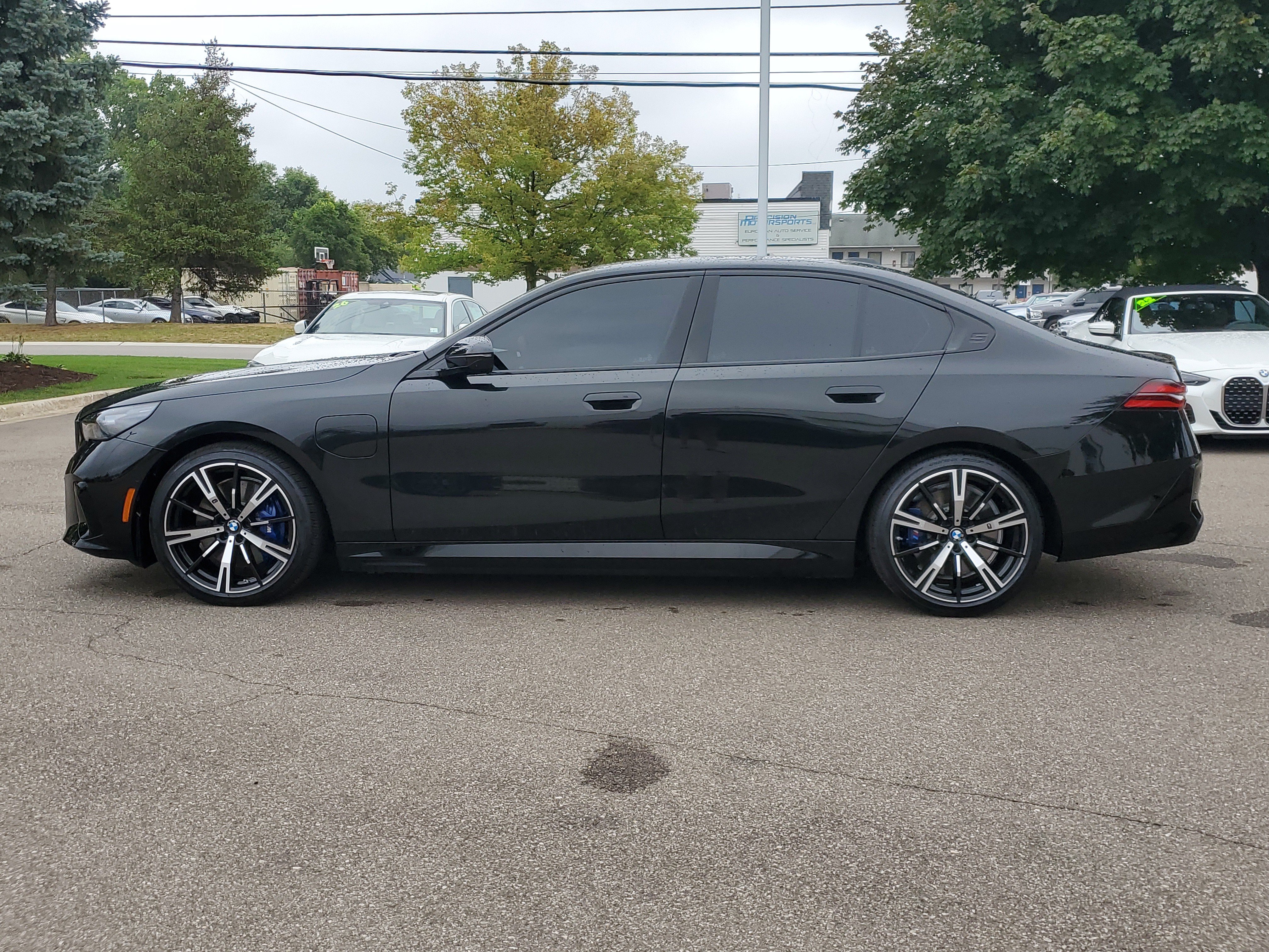 Used 2026 BMW 550e xDrive w/ Executive Package AWD/4WD video 2