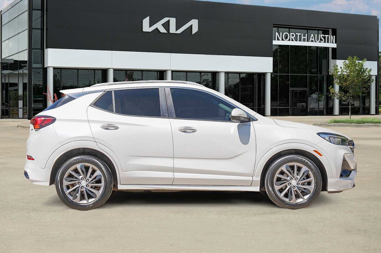 Used 2020 Buick Encore GX Preferred w/ Sport Touring Package FWD image 7