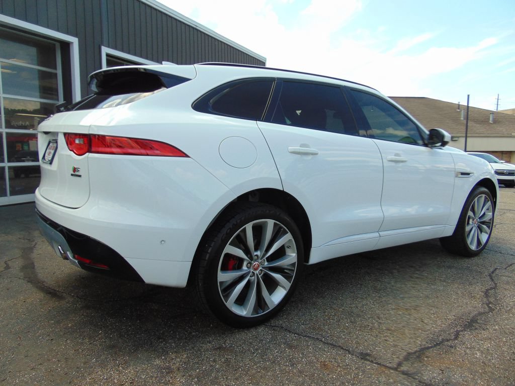 Used 2017 Jaguar F-PACE S AWD/4WD image 9
